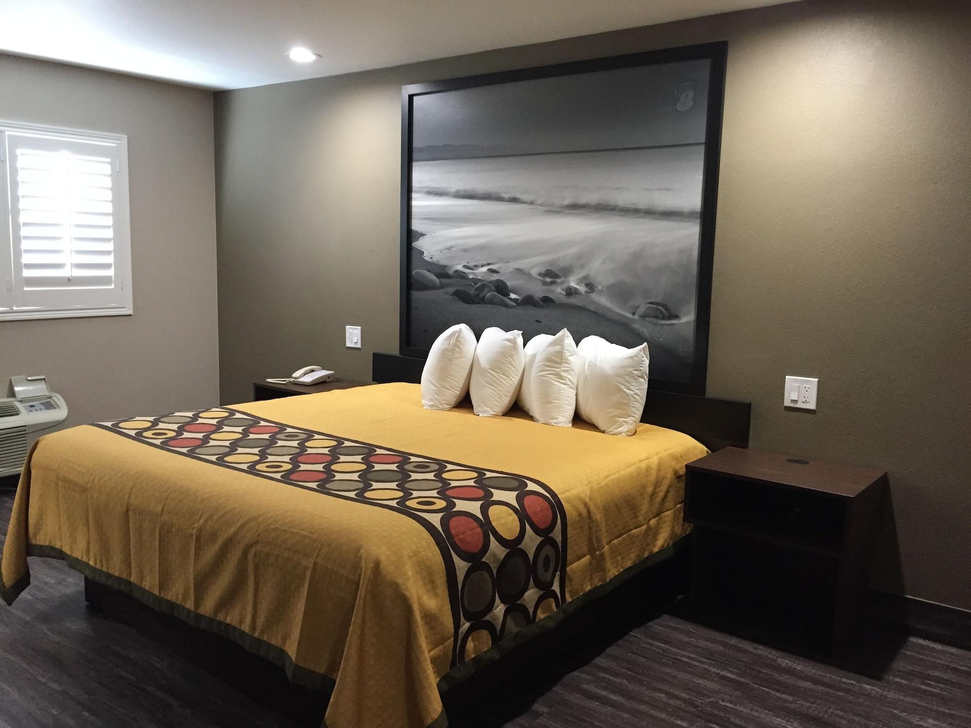 Super 8 By Wyndham National City Chula Vista Esterno foto